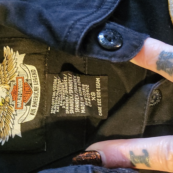 Harley Davidson women's garage shirt - Picture 2 of 5